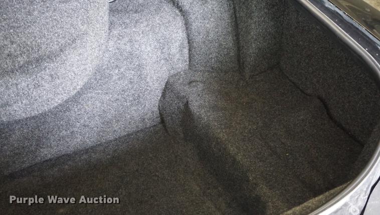 image for item ES9972 1988 Lincoln Town Car