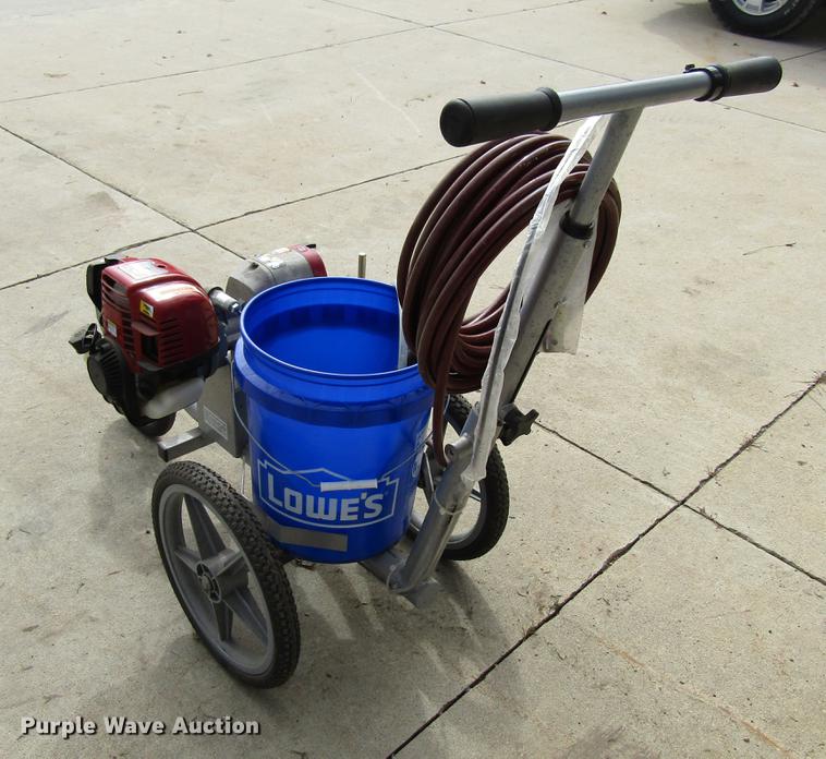 image for item EU9514 Titan Powrliner 850 line striper