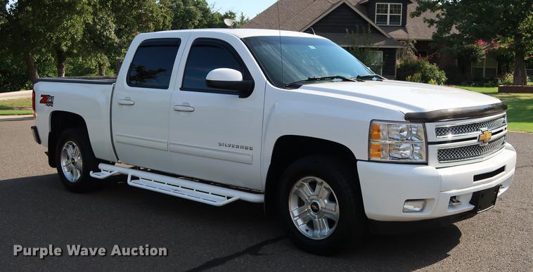 image for item FE9504 2012 Chevrolet Silverado 1500 Crew Cab pickup truck
