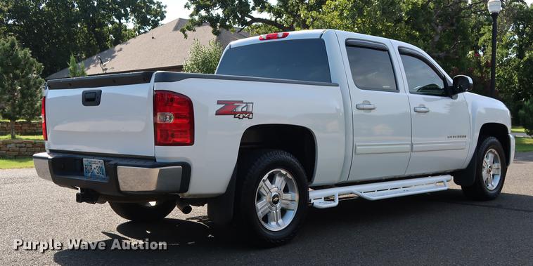 image for item FE9504 2012 Chevrolet Silverado 1500 Crew Cab pickup truck