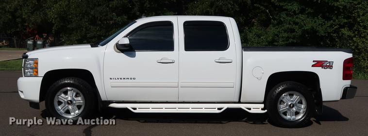 image for item FE9504 2012 Chevrolet Silverado 1500 Crew Cab pickup truck