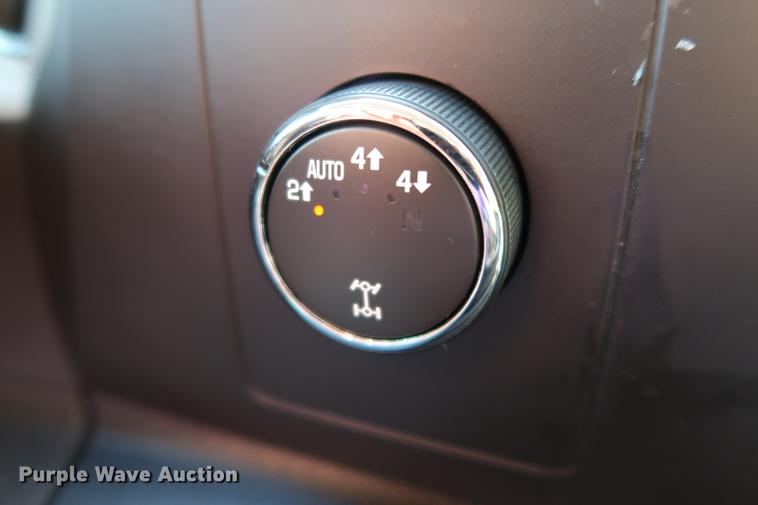 image for item FE9504 2012 Chevrolet Silverado 1500 Crew Cab pickup truck