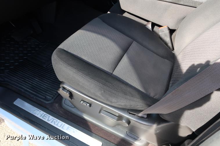 image for item FE9504 2012 Chevrolet Silverado 1500 Crew Cab pickup truck