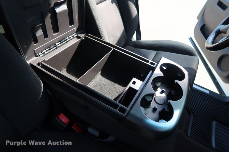 image for item FE9504 2012 Chevrolet Silverado 1500 Crew Cab pickup truck