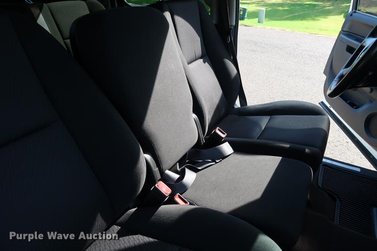 image for item FE9504 2012 Chevrolet Silverado 1500 Crew Cab pickup truck