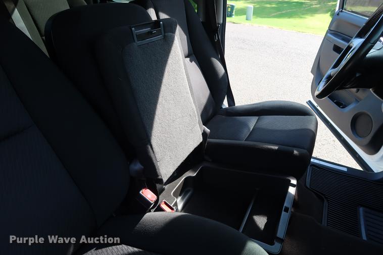 image for item FE9504 2012 Chevrolet Silverado 1500 Crew Cab pickup truck