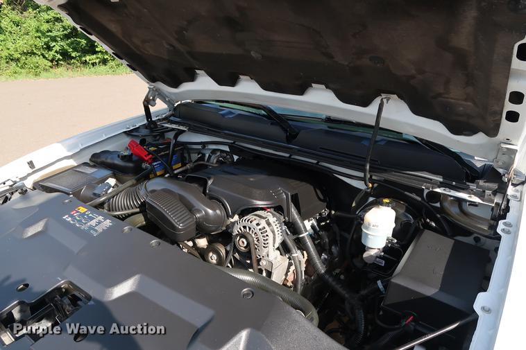 image for item FE9504 2012 Chevrolet Silverado 1500 Crew Cab pickup truck