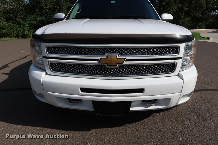 image for item FE9504 2012 Chevrolet Silverado 1500 Crew Cab pickup truck