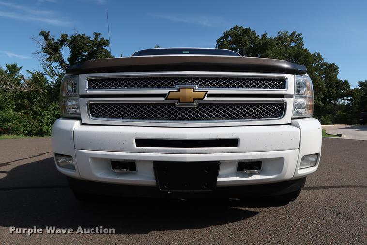 image for item FE9504 2012 Chevrolet Silverado 1500 Crew Cab pickup truck
