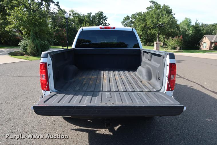 image for item FE9504 2012 Chevrolet Silverado 1500 Crew Cab pickup truck
