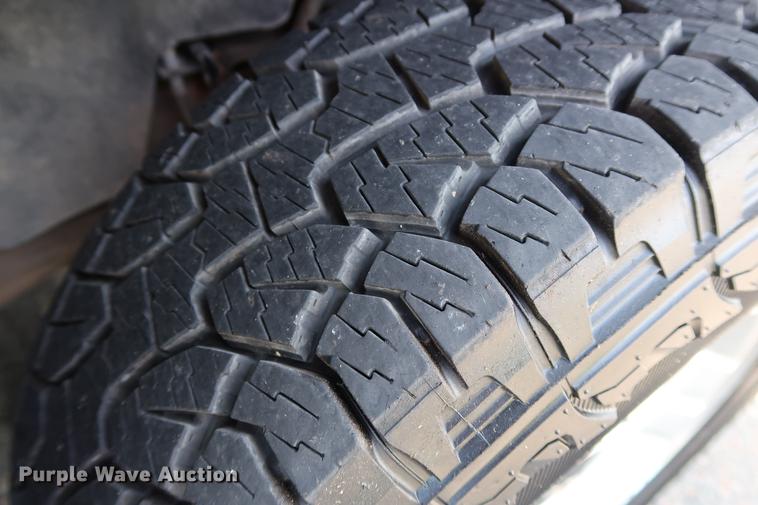 image for item FE9504 2012 Chevrolet Silverado 1500 Crew Cab pickup truck