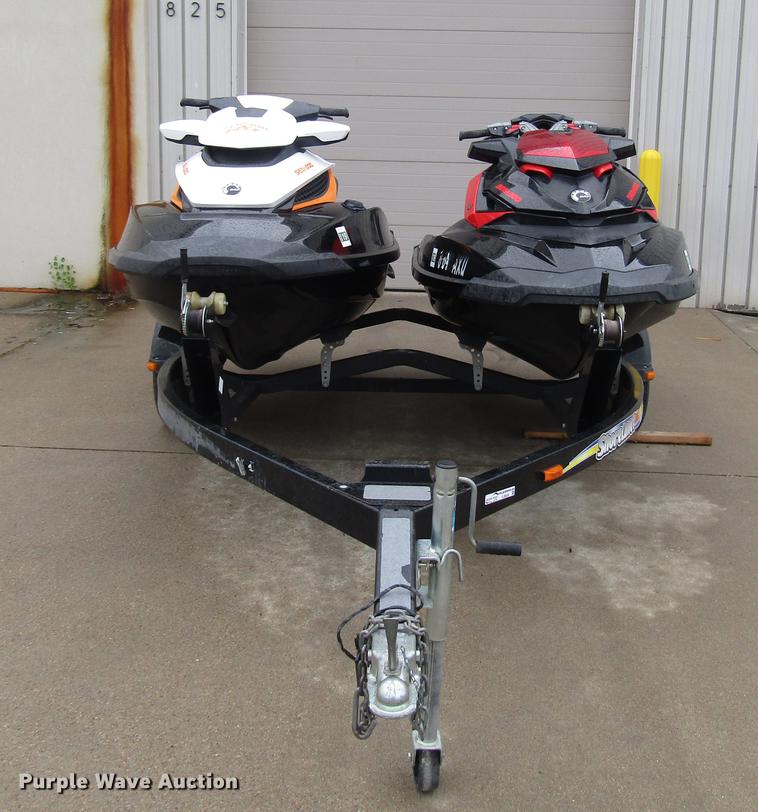 image for item FJ9504 (2) jet skis