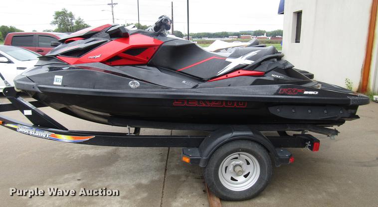 image for item FJ9504 (2) jet skis