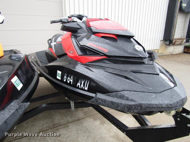 image for item FJ9504 (2) jet skis