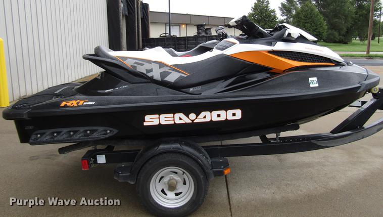 image for item FJ9504 (2) jet skis