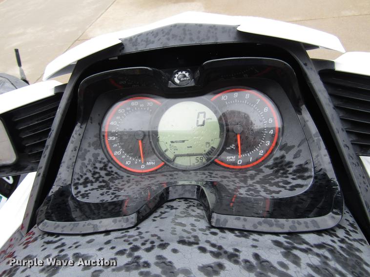 image for item FJ9504 (2) jet skis