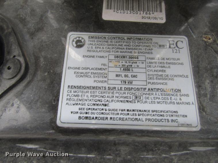 image for item FJ9504 (2) jet skis