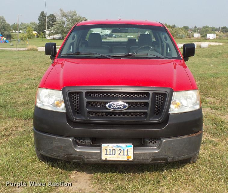 image for item FT9794 2005 Ford F150 XL SuperCab pickup truck