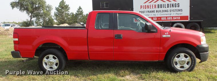 image for item FT9794 2005 Ford F150 XL SuperCab pickup truck