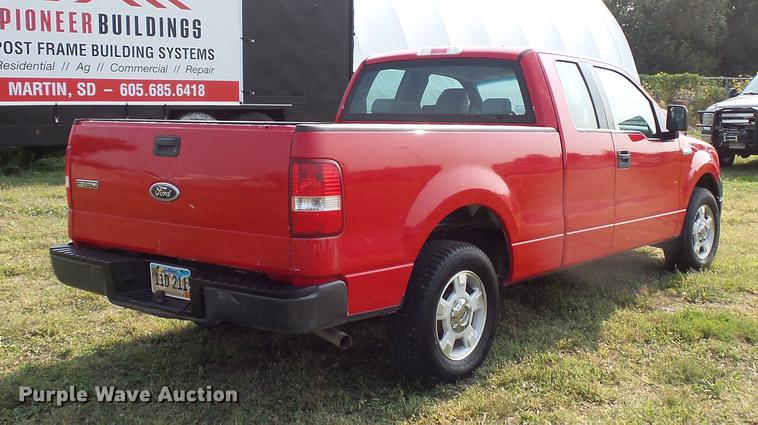 image for item FT9794 2005 Ford F150 XL SuperCab pickup truck