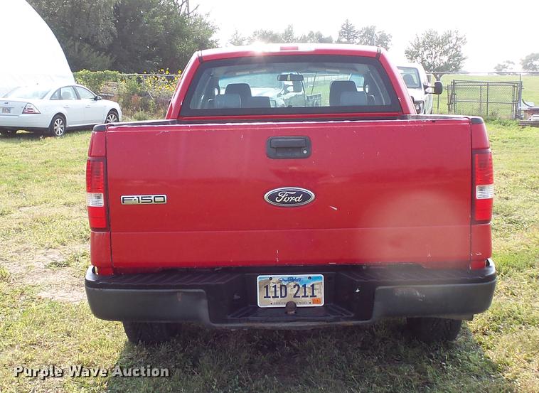 image for item FT9794 2005 Ford F150 XL SuperCab pickup truck