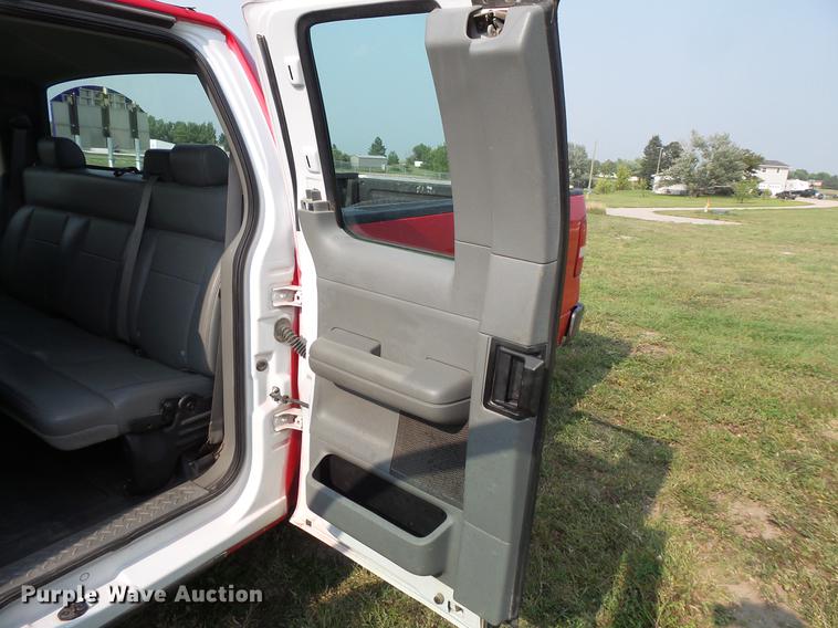 image for item FT9794 2005 Ford F150 XL SuperCab pickup truck