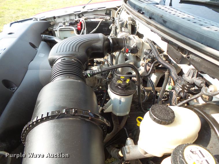 image for item FT9794 2005 Ford F150 XL SuperCab pickup truck