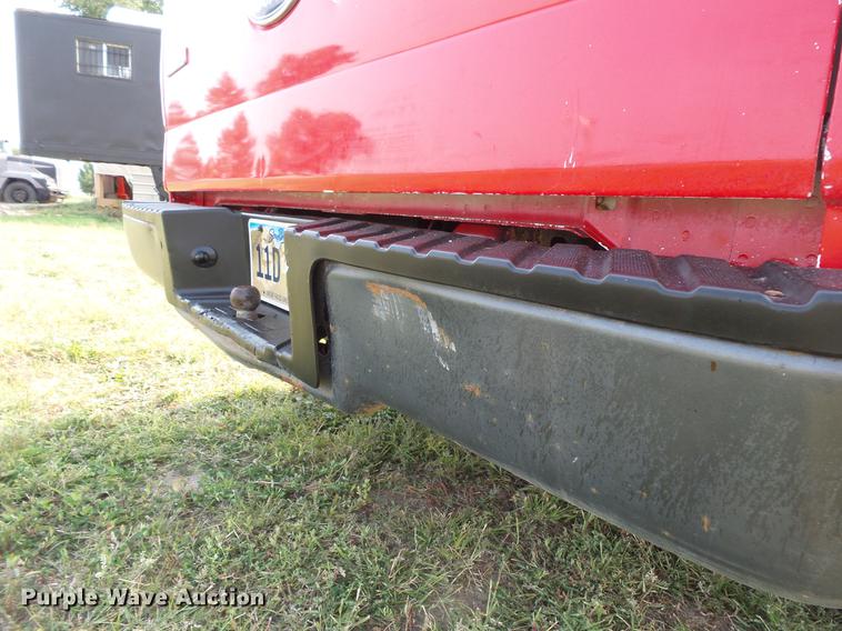 image for item FT9794 2005 Ford F150 XL SuperCab pickup truck