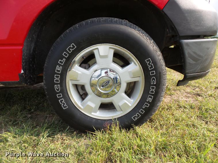 image for item FT9794 2005 Ford F150 XL SuperCab pickup truck