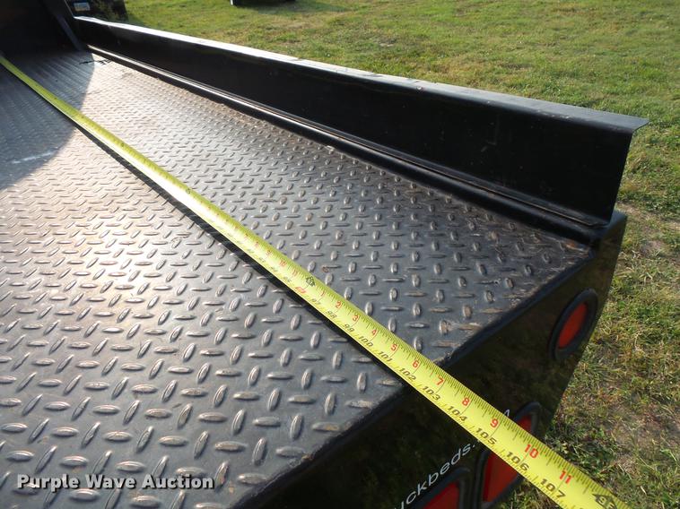 image for item FT9795 1995 Ford F350 Super Duty Crew Cab flatbed pickup truck