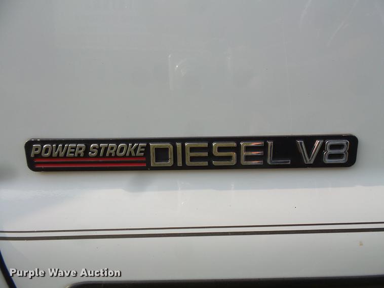 image for item FT9796 2000 Ford F350 Super Duty Crew Cab pickup truck