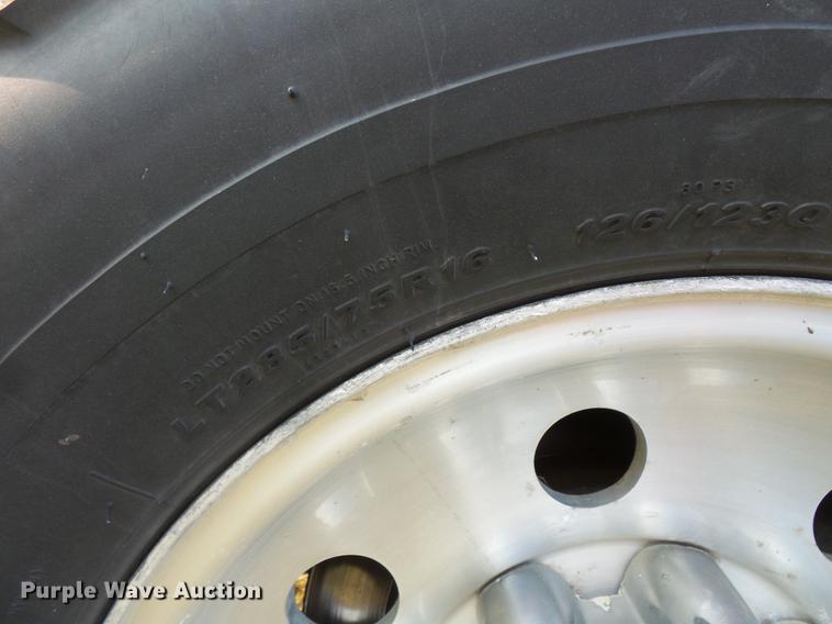 image for item FT9796 2000 Ford F350 Super Duty Crew Cab pickup truck