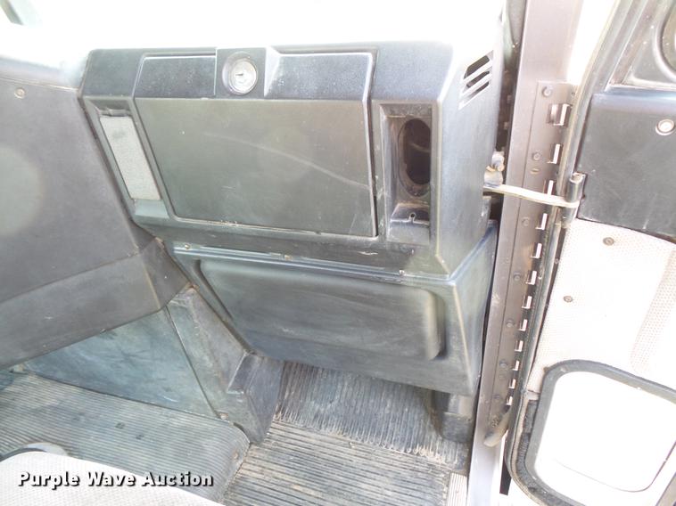 image for item FT9798 1990 Freightliner FLD120 semi truck