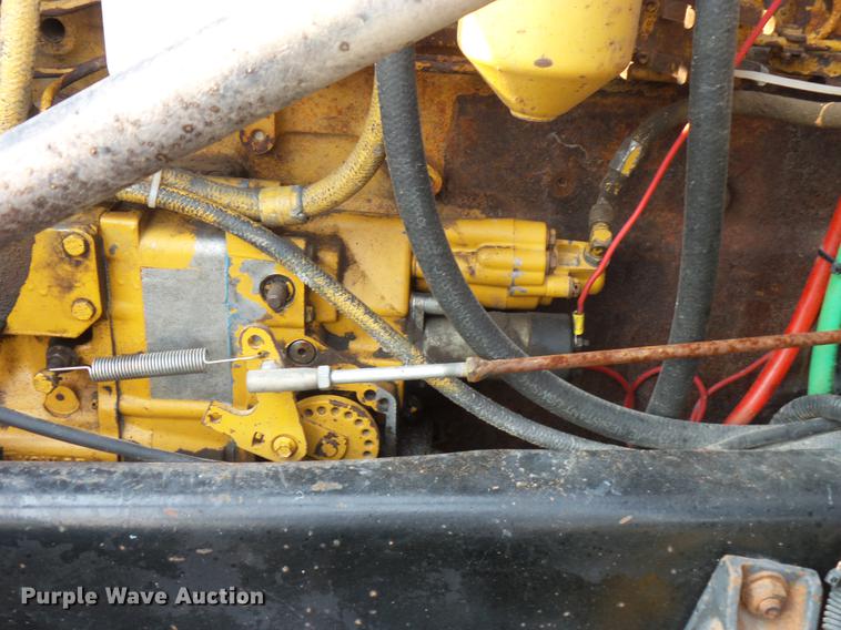 image for item FT9798 1990 Freightliner FLD120 semi truck