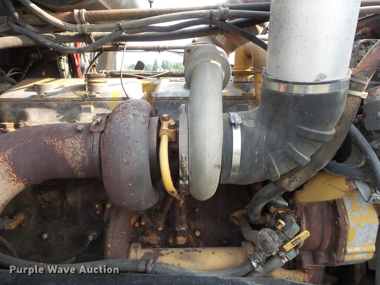 image for item FT9798 1990 Freightliner FLD120 semi truck