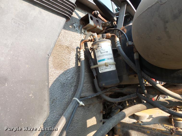 image for item FT9798 1990 Freightliner FLD120 semi truck