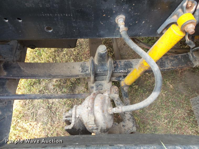 image for item FT9798 1990 Freightliner FLD120 semi truck