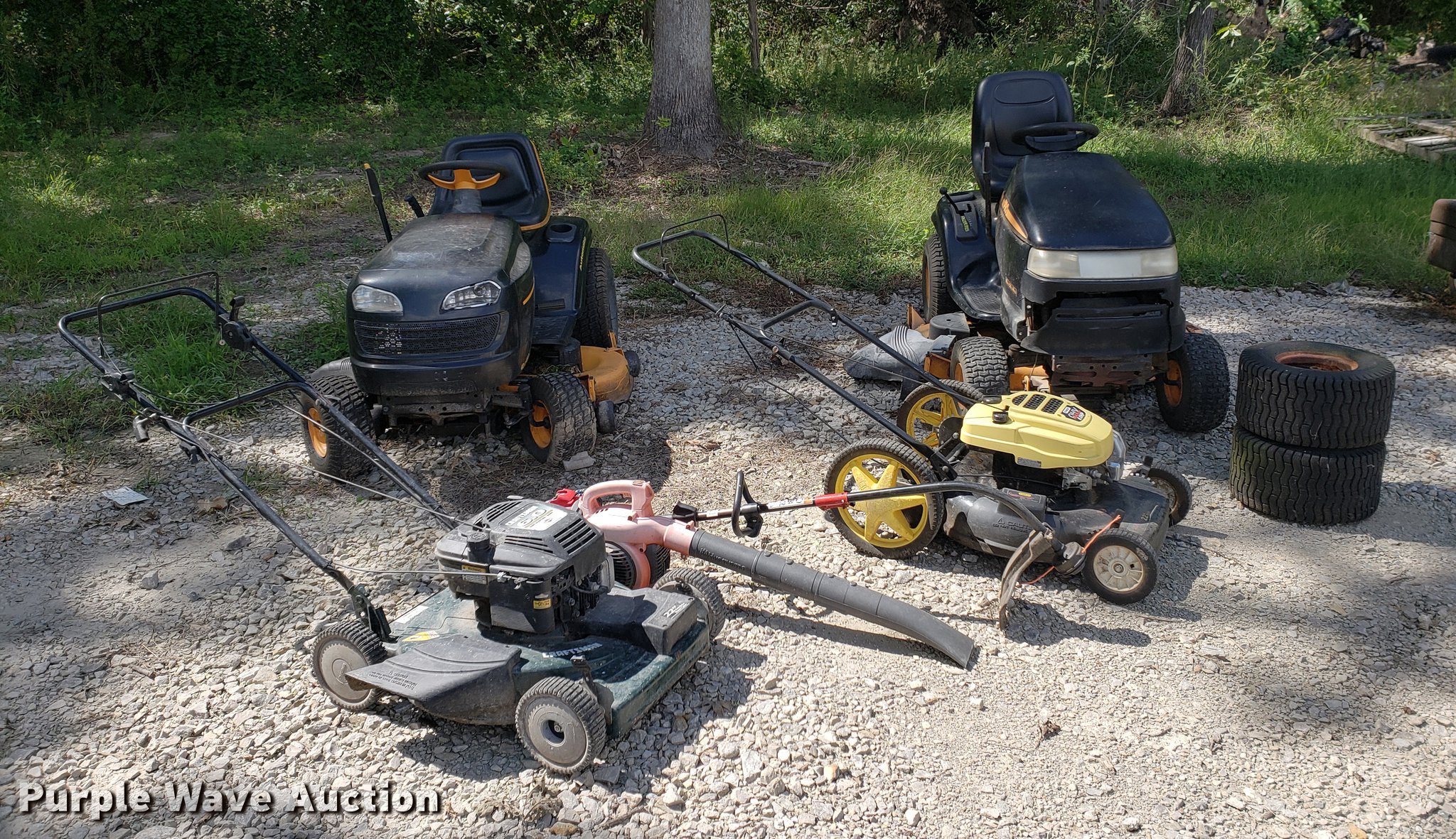 Lawn and garden equipment in Warrensburg, MO Item EF9849 sold