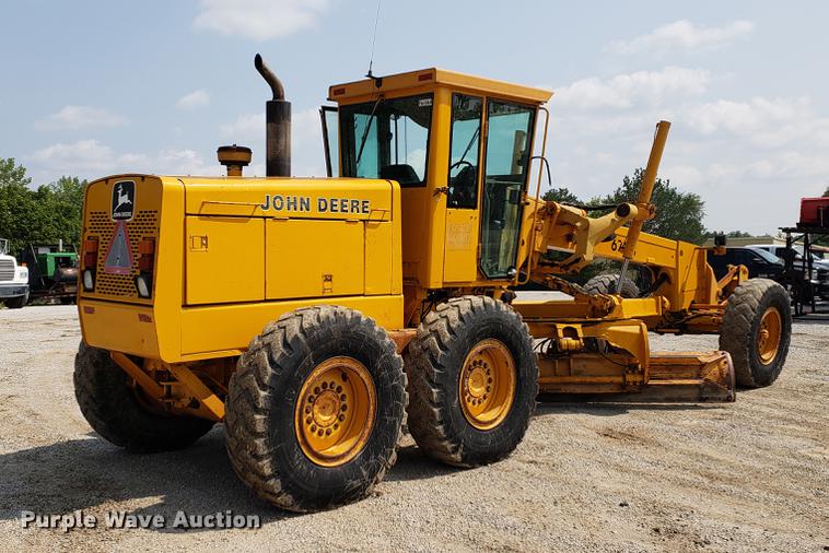 image for item BW9199 1992 John Deere 670B motor grader