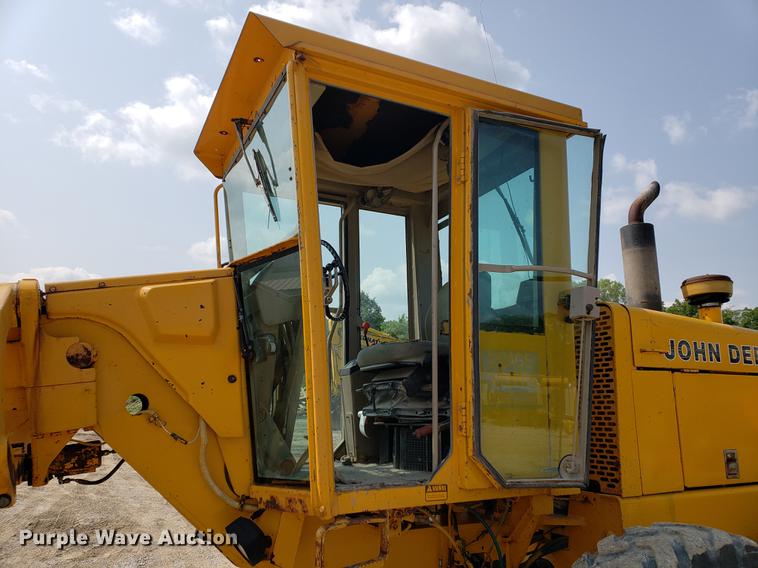 image for item BW9199 1992 John Deere 670B motor grader