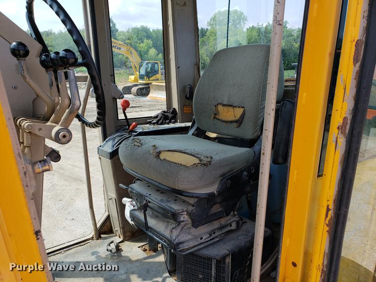 image for item BW9199 1992 John Deere 670B motor grader