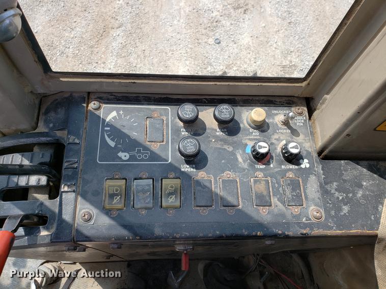 image for item BW9199 1992 John Deere 670B motor grader