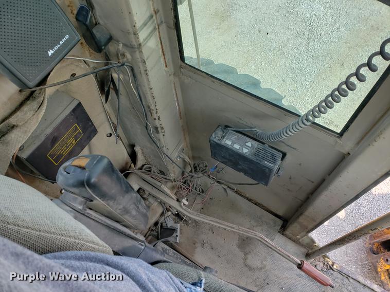 image for item BW9199 1992 John Deere 670B motor grader