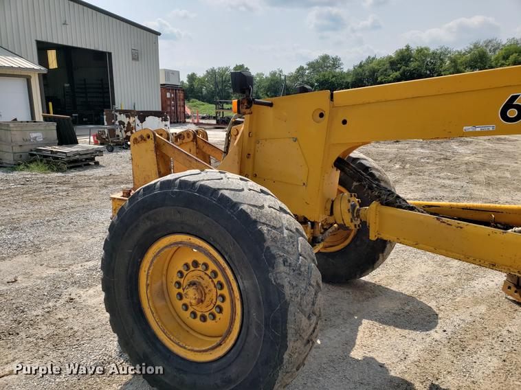 image for item BW9199 1992 John Deere 670B motor grader