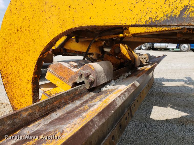 image for item BW9199 1992 John Deere 670B motor grader