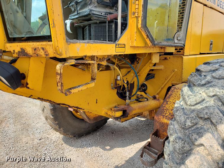 image for item BW9199 1992 John Deere 670B motor grader