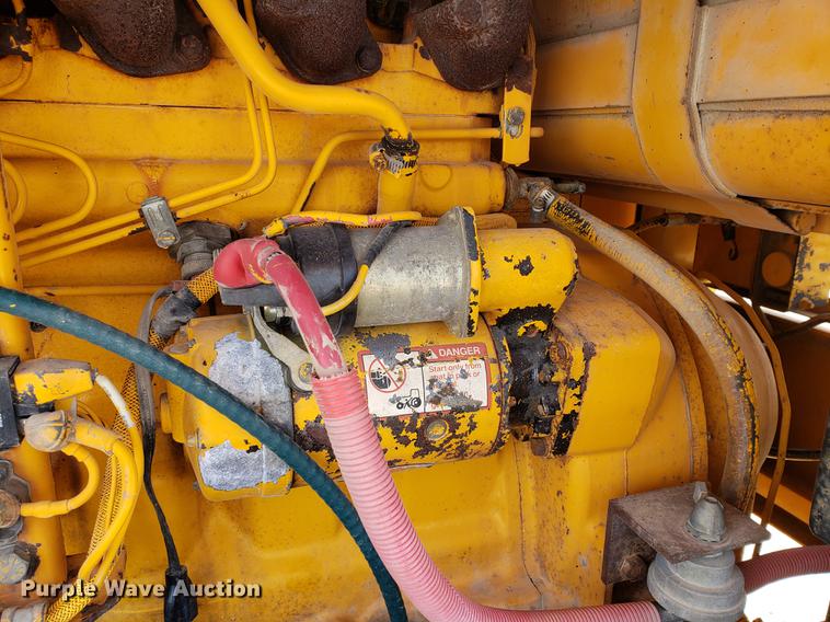 image for item BW9199 1992 John Deere 670B motor grader