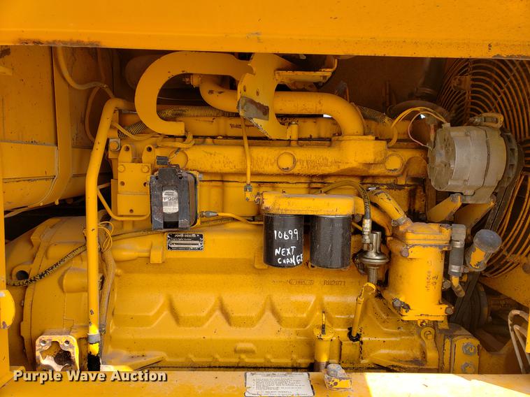 image for item BW9199 1992 John Deere 670B motor grader