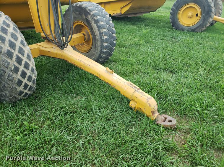 image for item BW9229 Caterpillar 435 Series E scraper