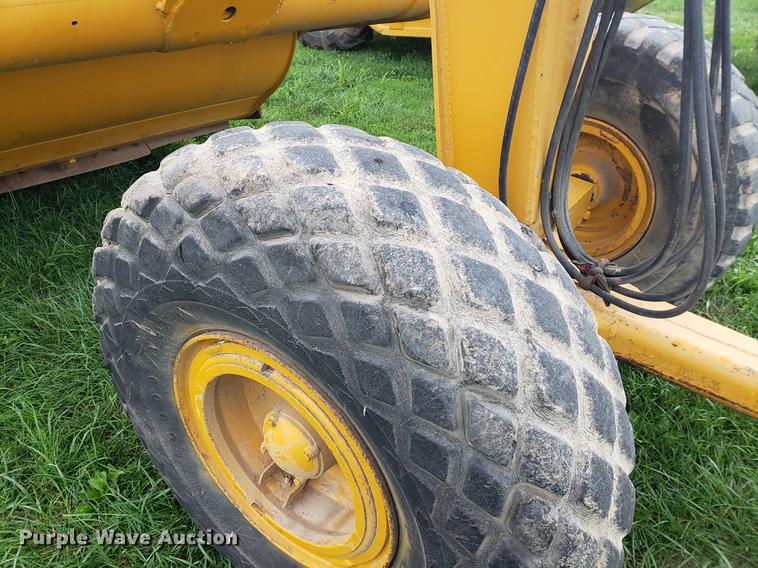 image for item BW9229 Caterpillar 435 Series E scraper